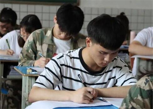 郑州附近中专学校推荐(郑州附近的中专)