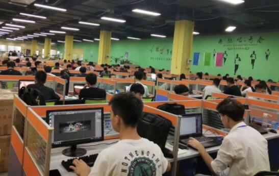 河南省工业学校面积多大？